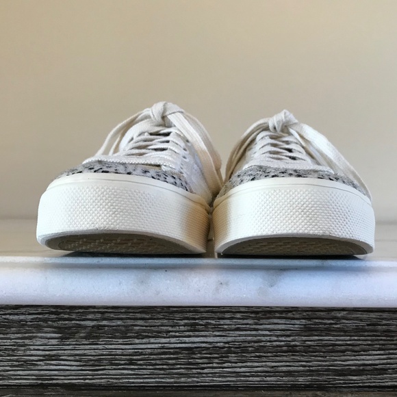 GOLA SILVER CHEETAH FUR SNEAKER - Picture 3 of 13